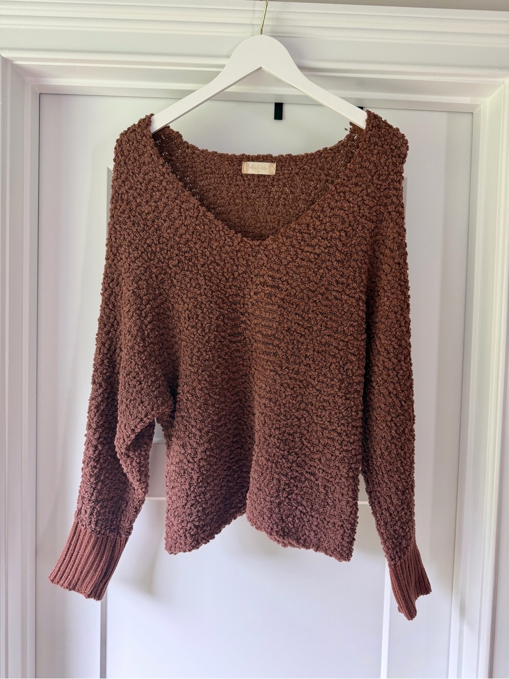 Altar'd State Chunky V-Neck Sweater Brown Size Medium